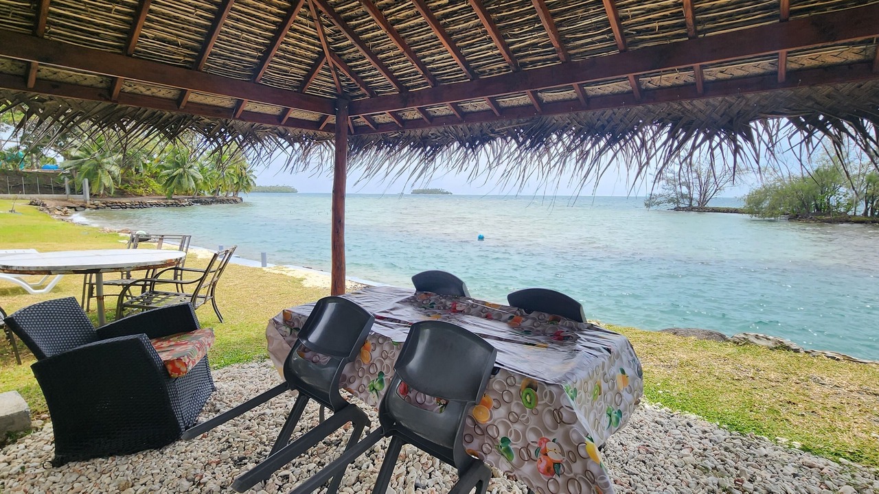 Photo of Outdoor in Teahupoo