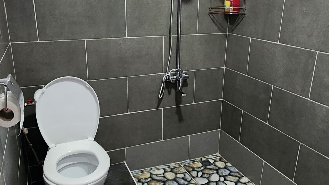 Photo of Bathroom in Teahupoo