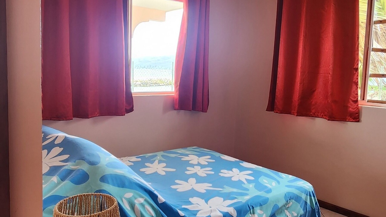 Photo of Bedroom in Teahupoo