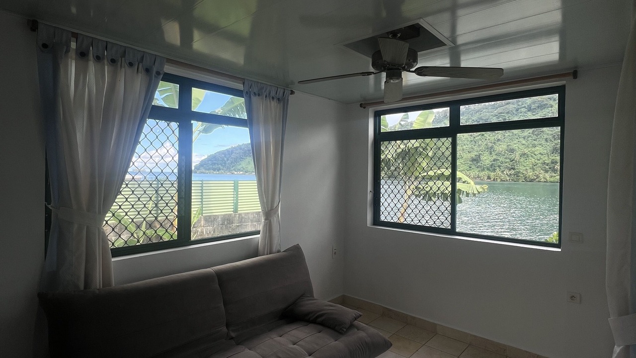 Photo of Livingroom in Teahupoo