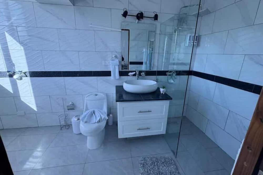 Photo of Bathroom in Montellano