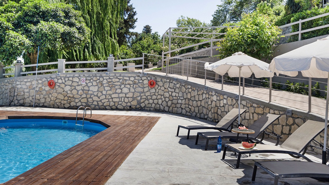 Photo of Outdoor in Parisata