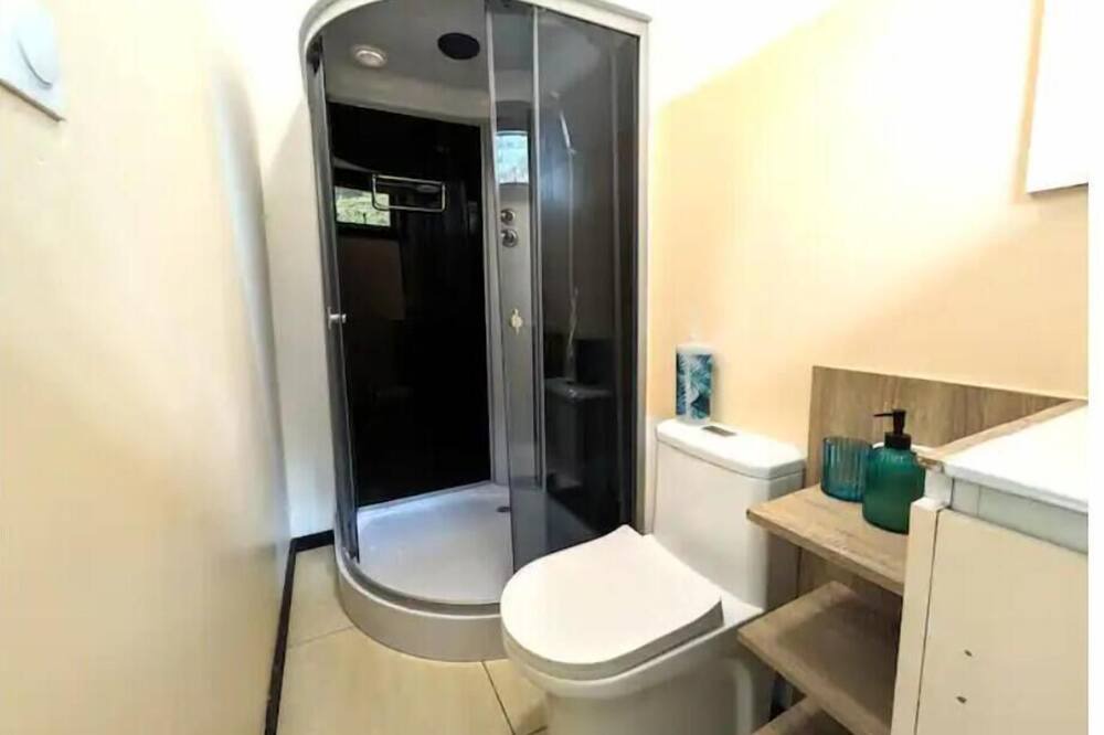 Photo of Bathroom in Vaira'o