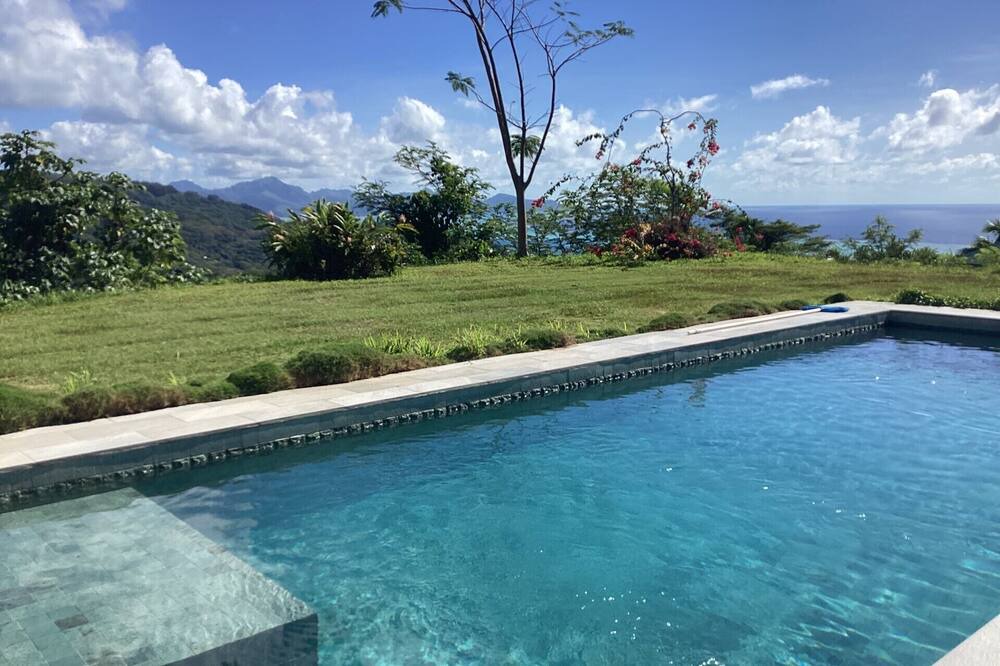 Photo of Outdoor in Teahupoo