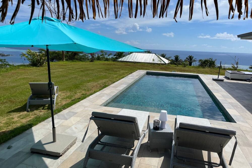 Photo of Outdoor in Teahupoo