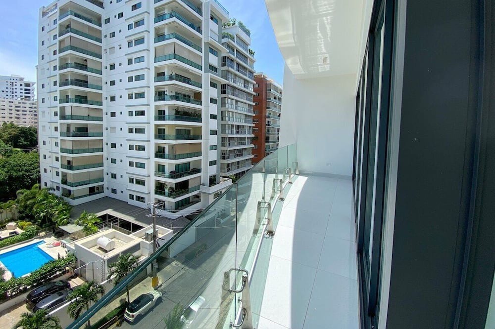 Photo of Patio Balcony in Yolanda Morales
