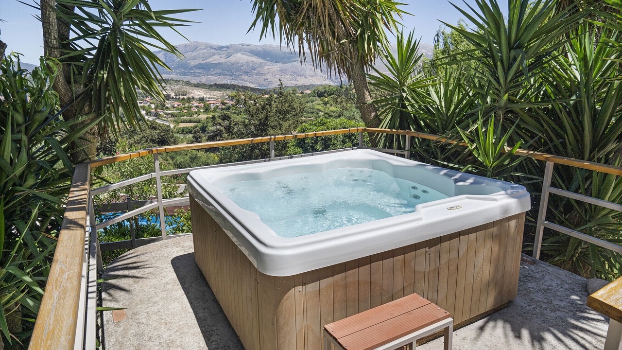 Photo of Outdoor in Parisata
