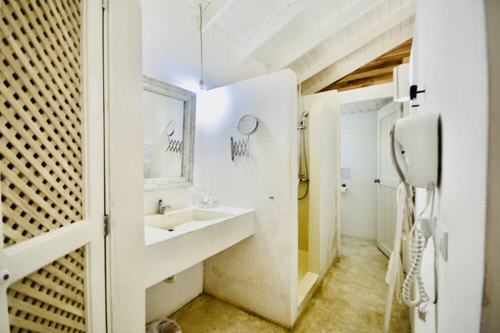 Photo of Bathroom in El Centro