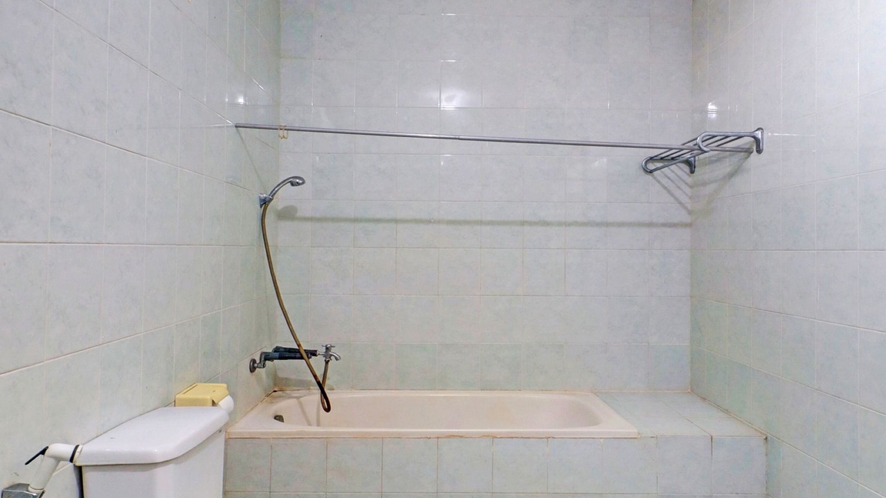 Photo of Bathroom in Banyubiru