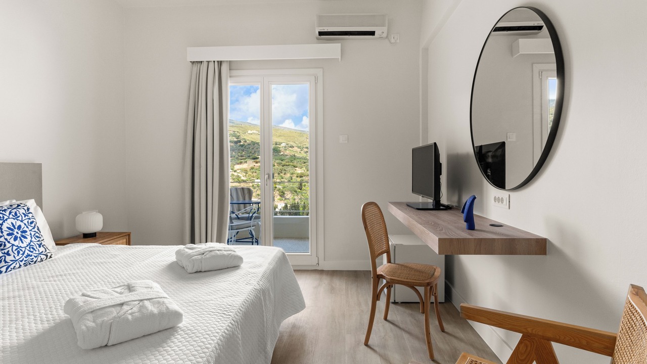 Photo of Bedroom in Paleopolis