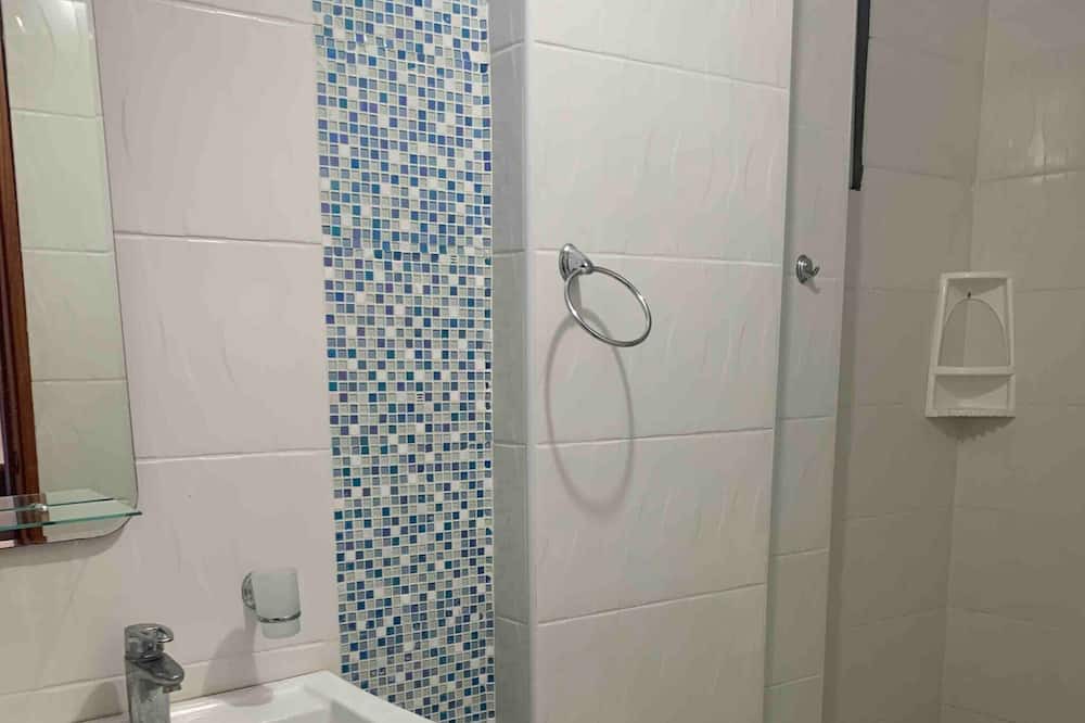Photo of Bathroom in Evaristo Morales