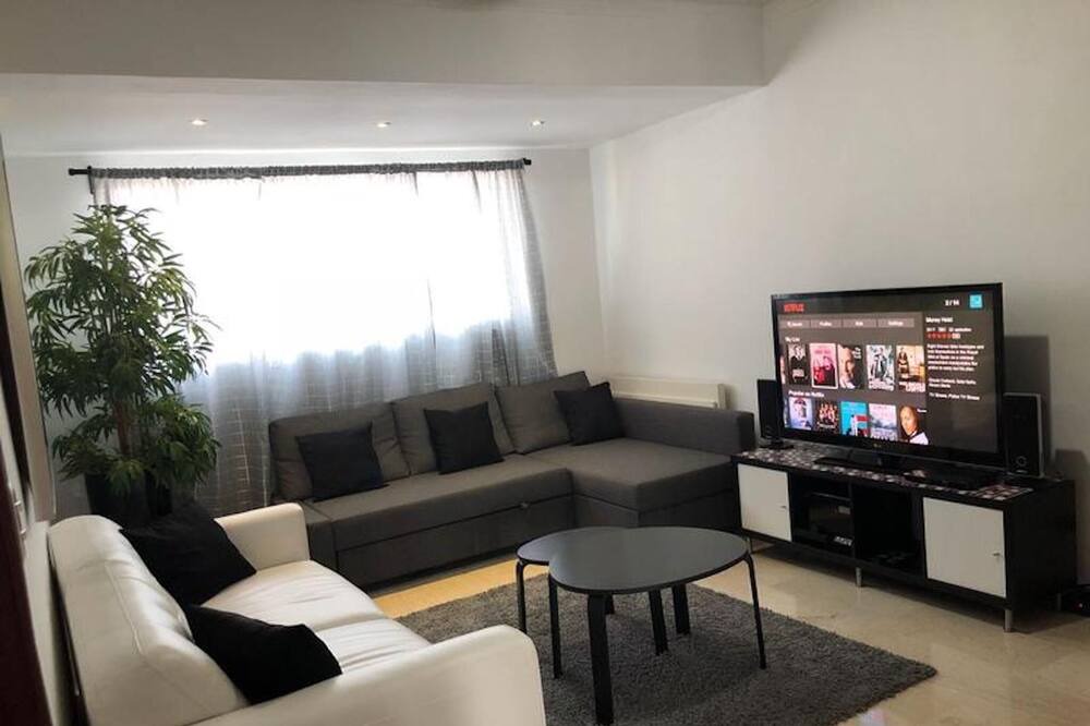 Photo of Livingroom in Evaristo Morales