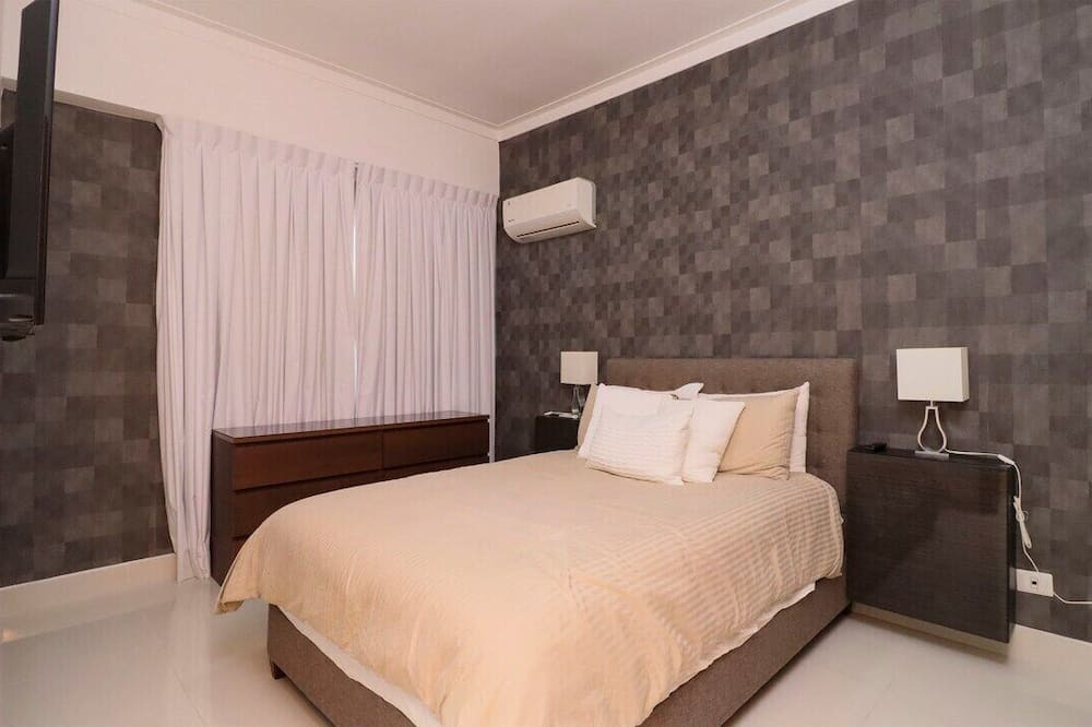 Photo of Bedroom in Sarasota