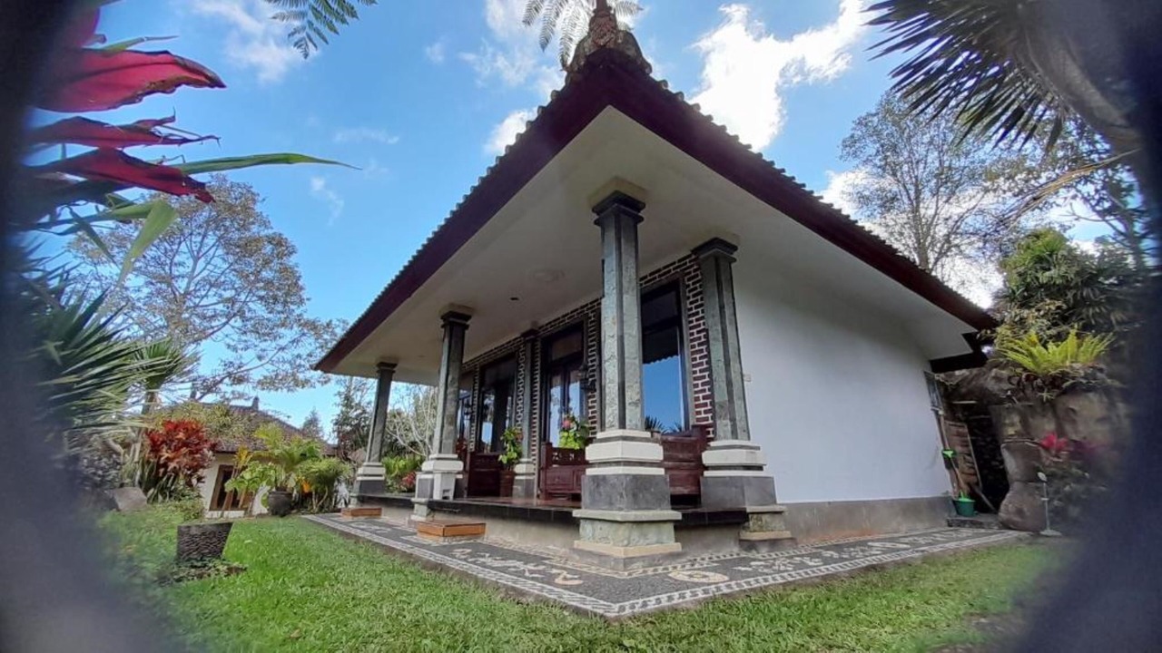 Photo of Buildings in Pupuan