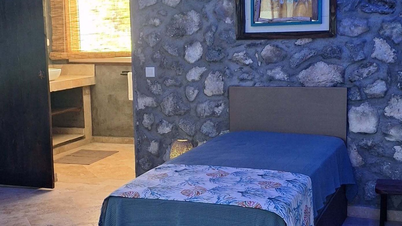 Photo of Bedroom in Manihi