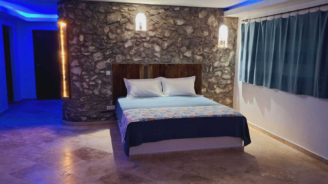 Photo of Bedroom in Manihi