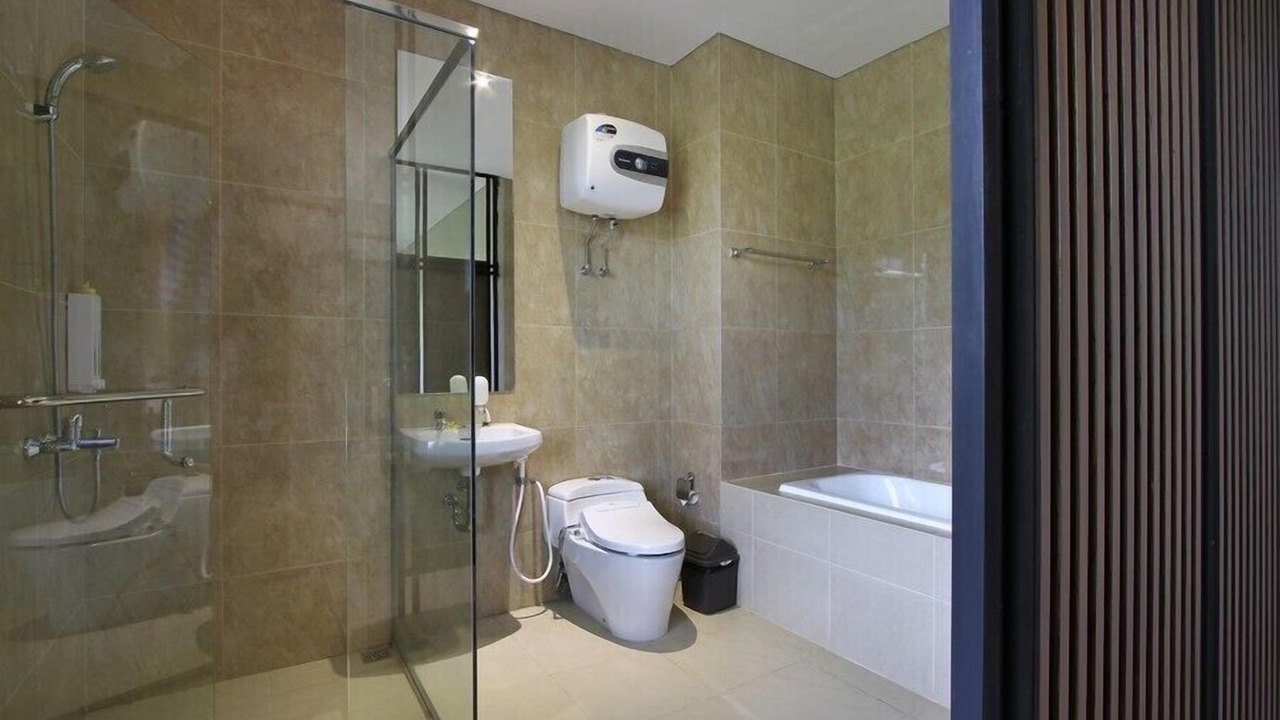 Photo of Bathroom in Petulu