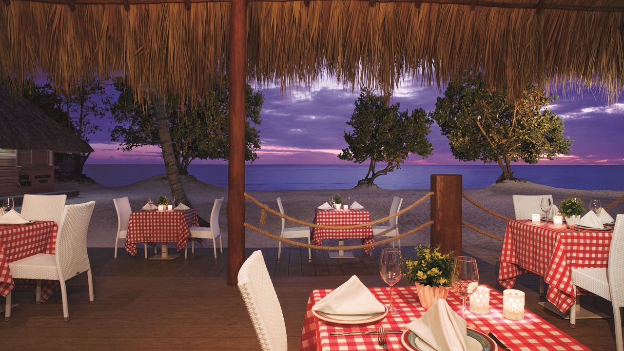 Photo of Others in Dominicus