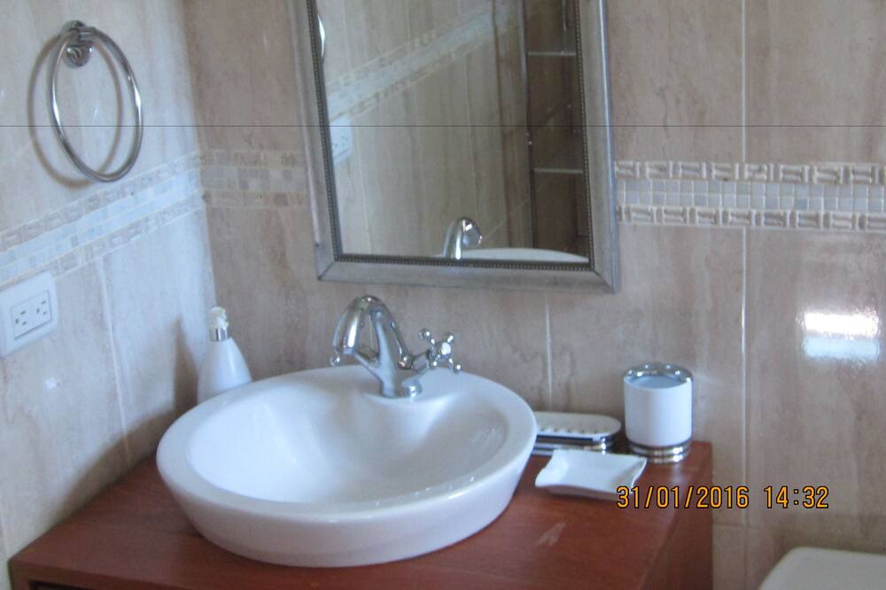 Photo of Bathroom in Los Maestros