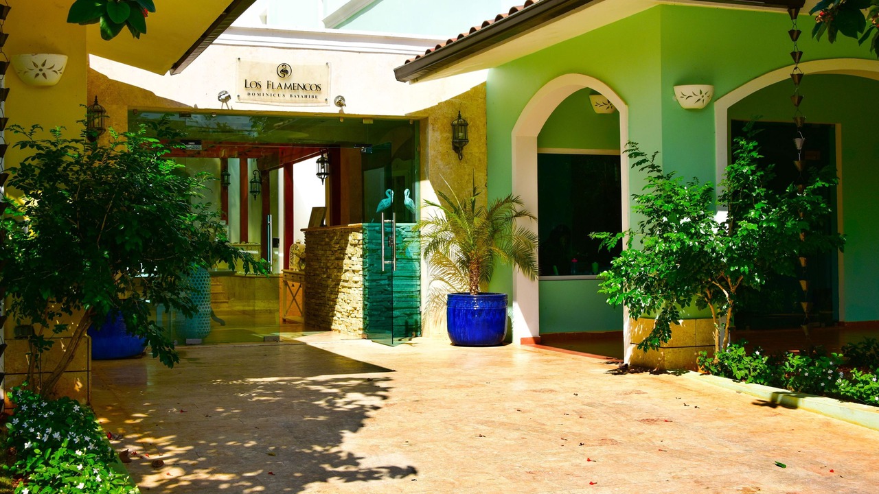Photo of Others in Dominicus