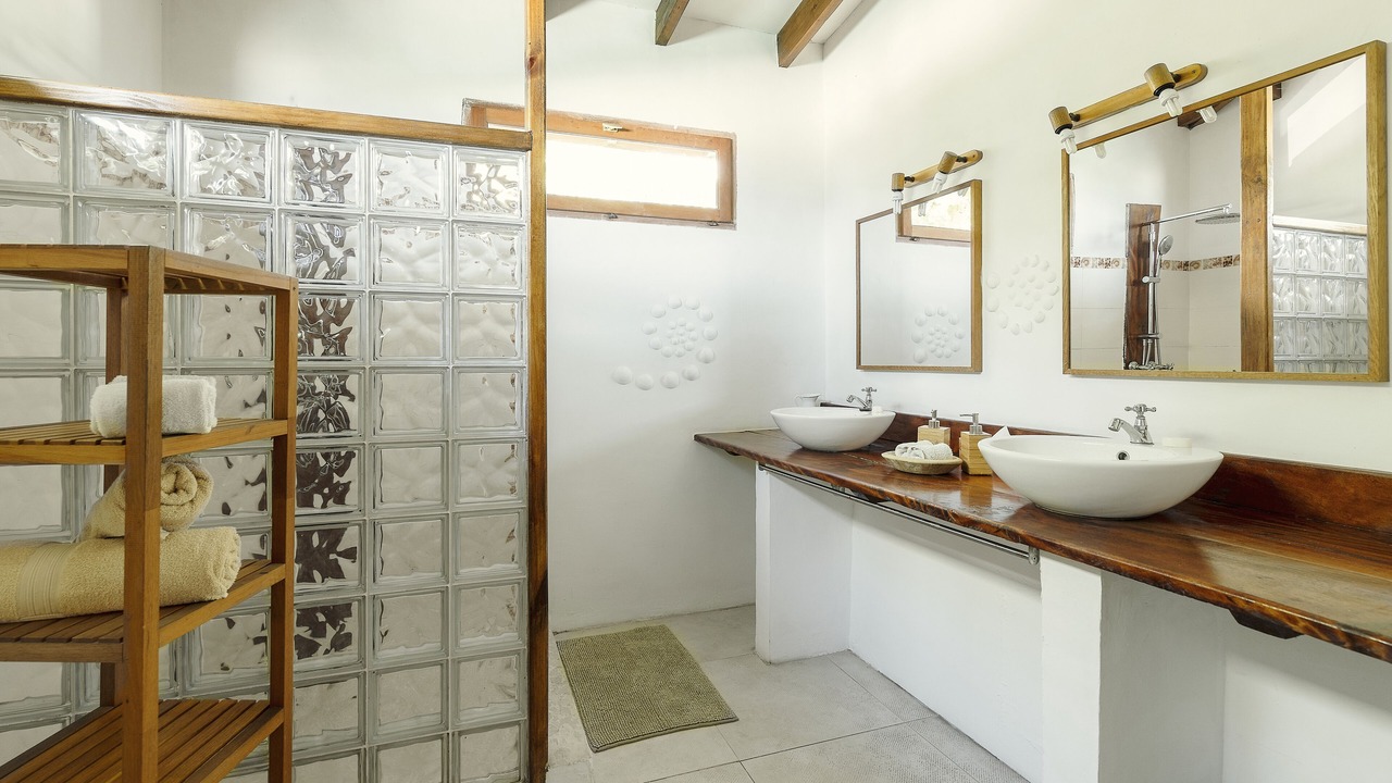 Photo of Bathroom in Mare Anglaise