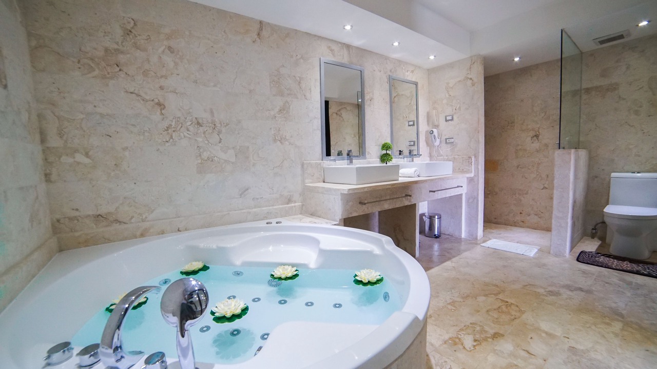 Photo of Bathroom in El Callejon