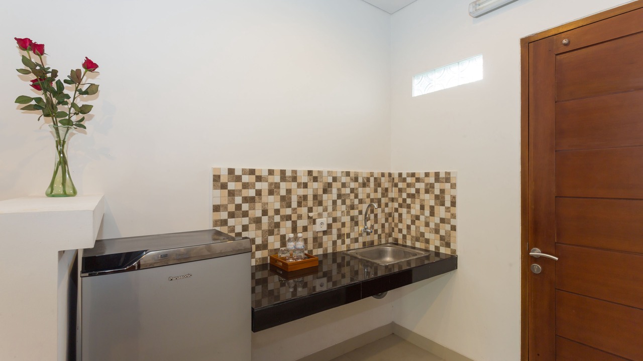 Photo of Kitchen in Banjar Semer