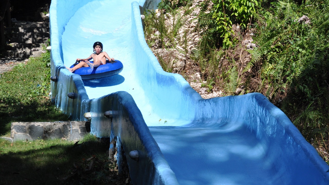 Photo of Others in Paraiso