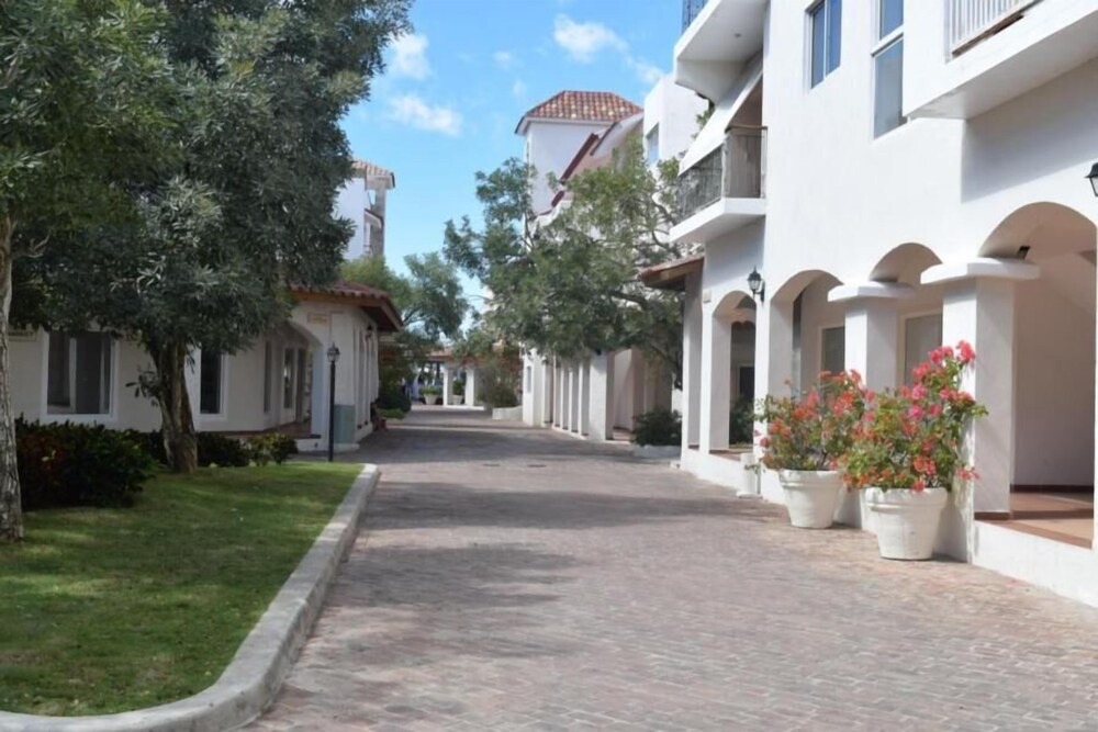 Photo of Outdoor in Dominicus