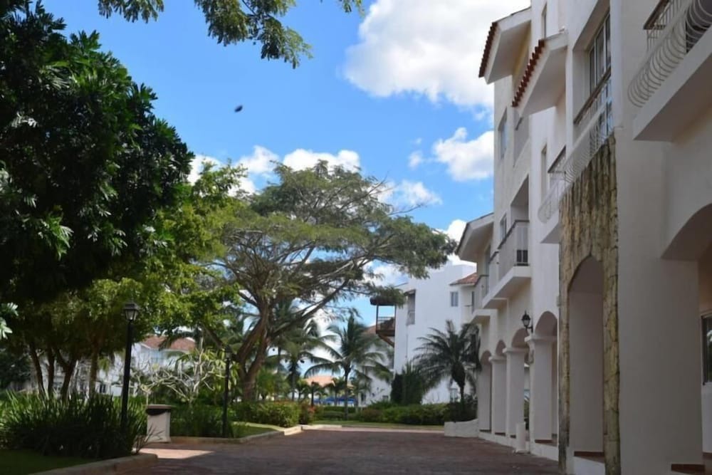Photo of Outdoor in Dominicus