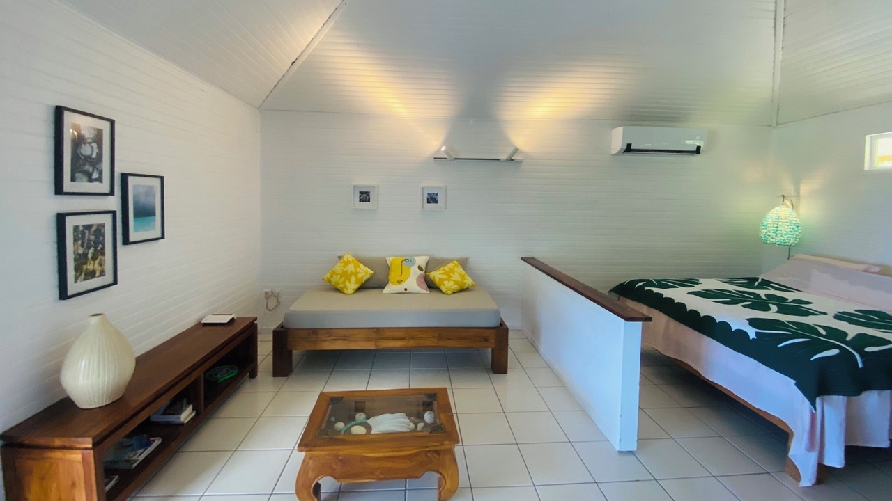 Photo of Bedroom in Teahupoo