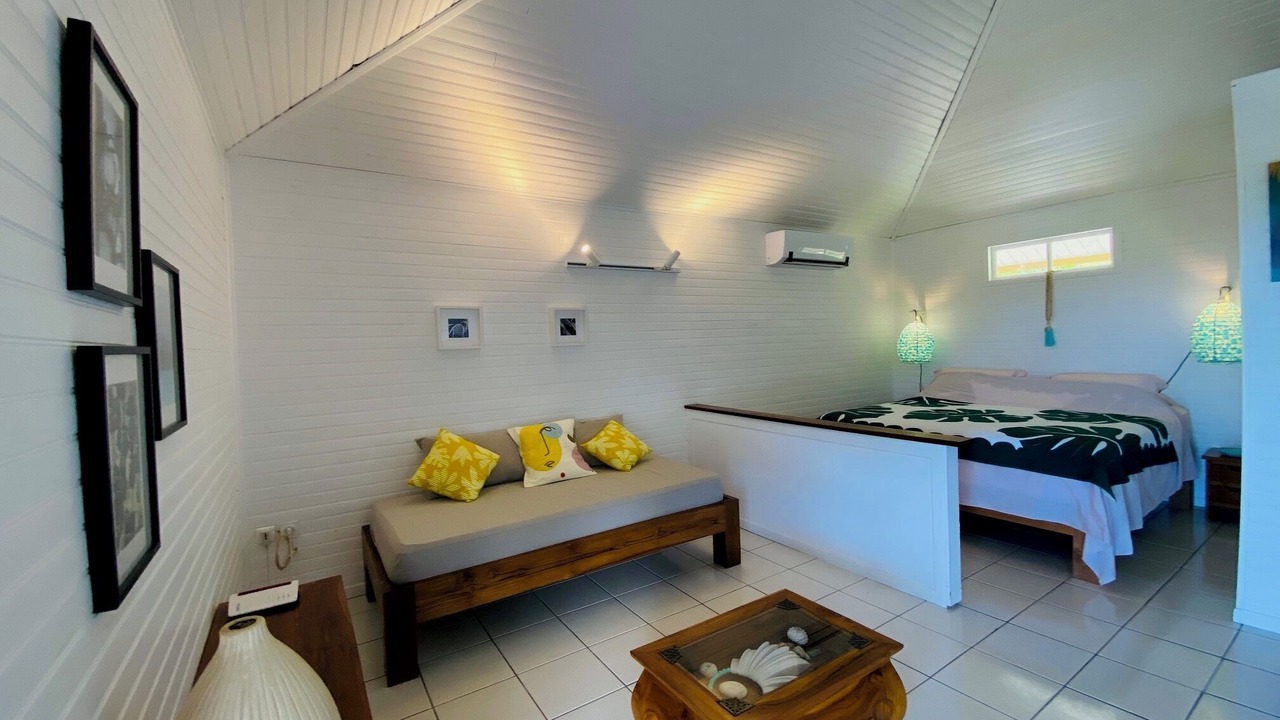 Photo of Bedroom in Teahupoo