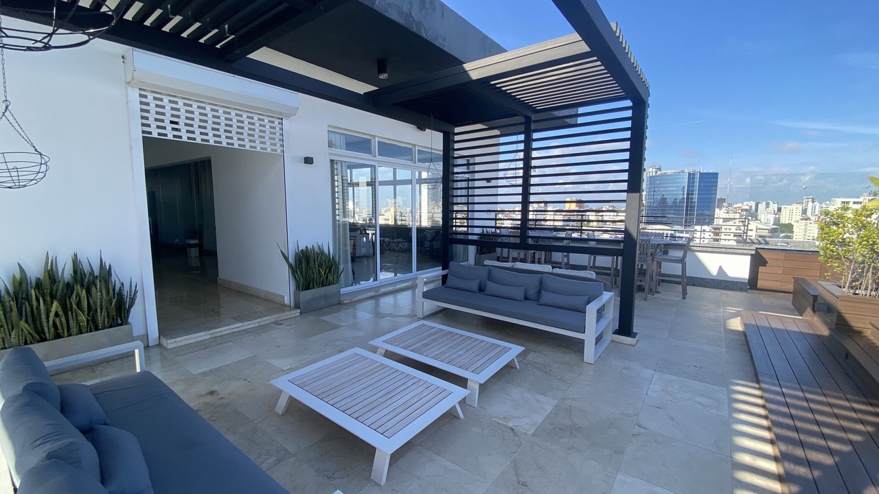Photo of Patio Balcony in Ensanche Quisqueya