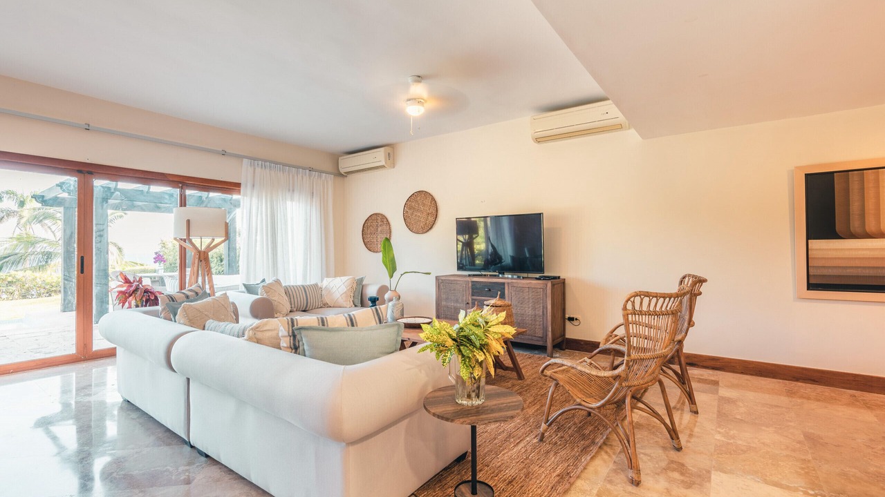 Photo of Livingroom in Puerto Bahia
