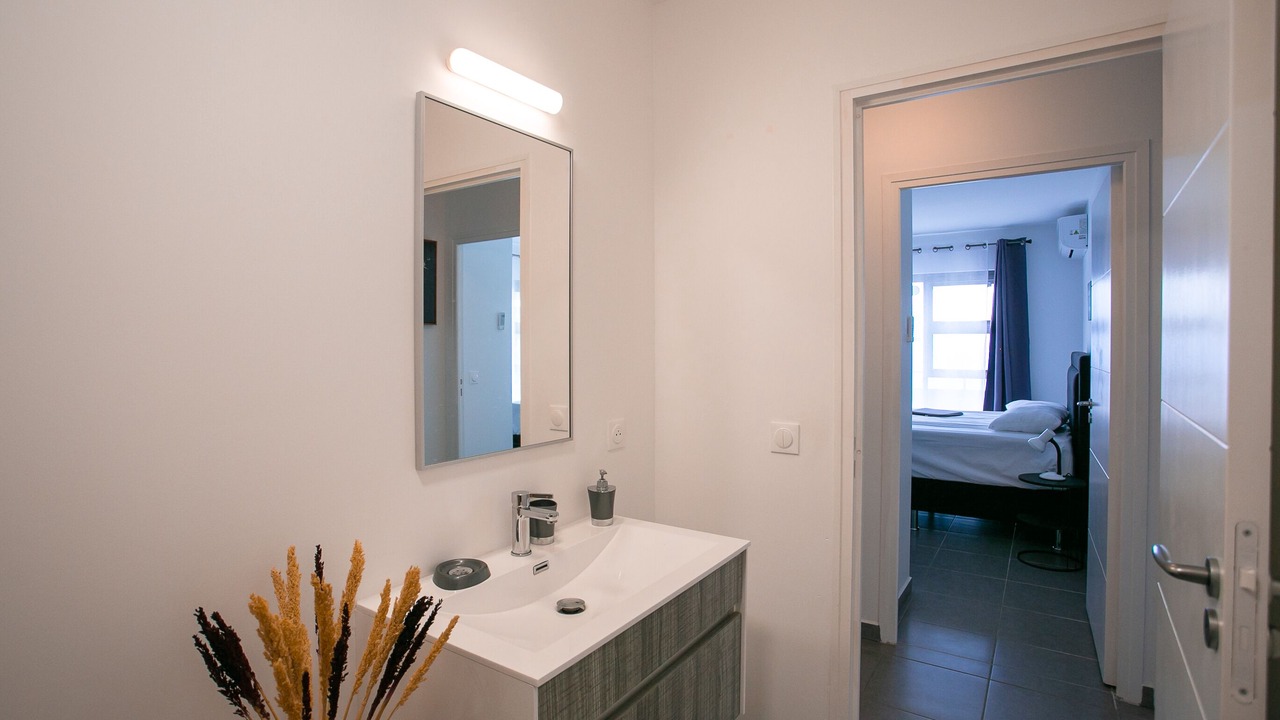 Photo of Bathroom in Faaa