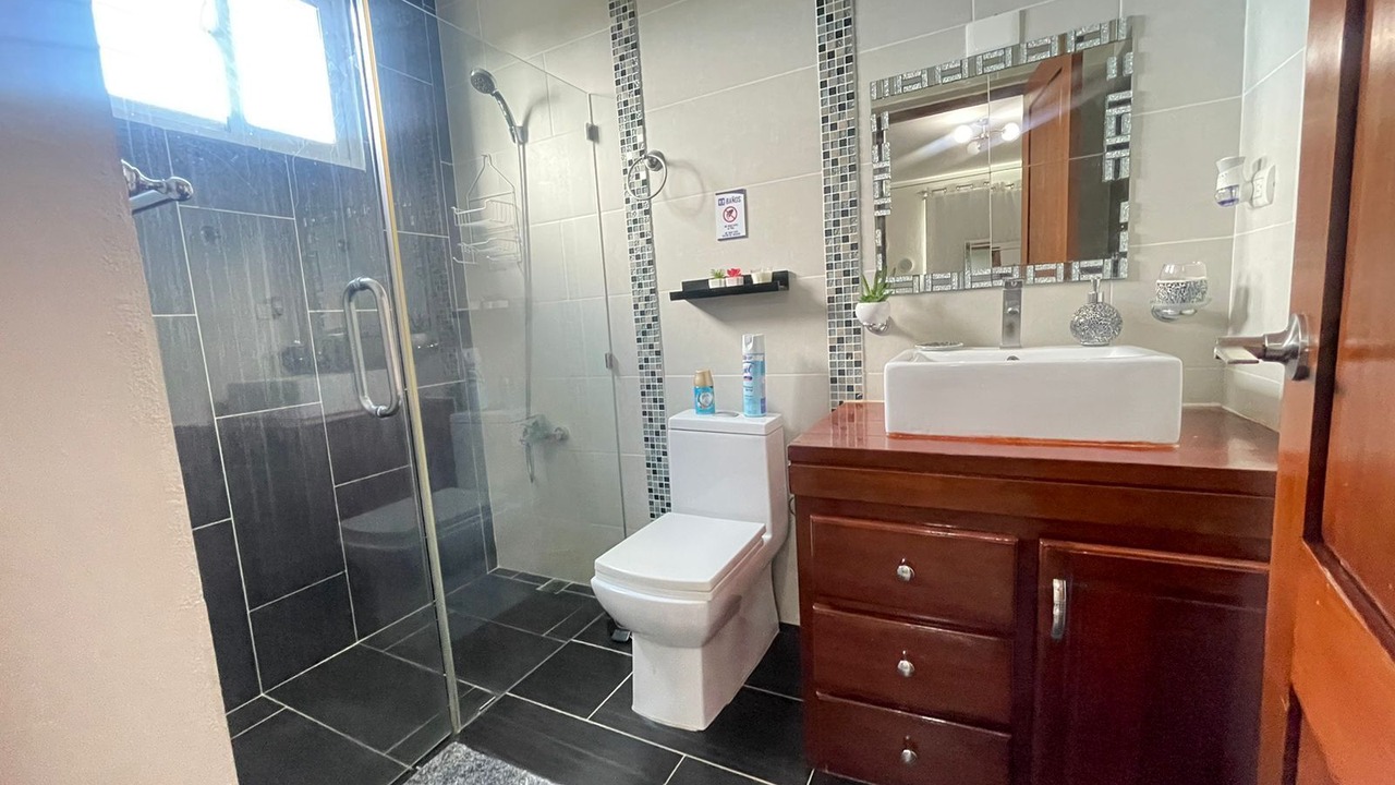 Photo of Bathroom in Llanos de Gurabo I