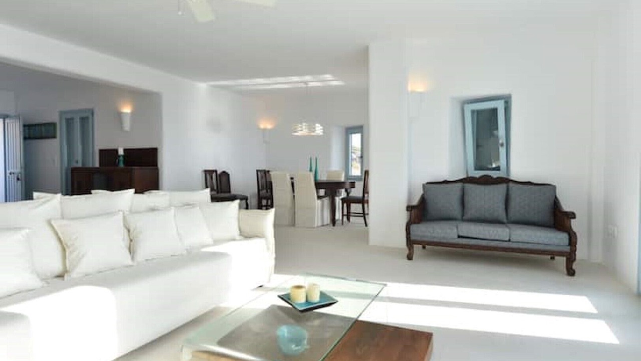 Photo of Livingroom in Nea Cryssi Akti