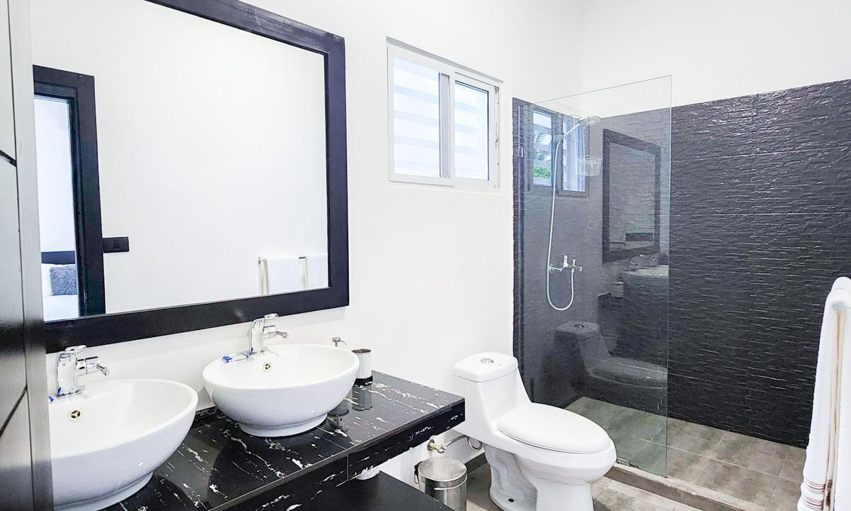 Photo of Bathroom in El Centro