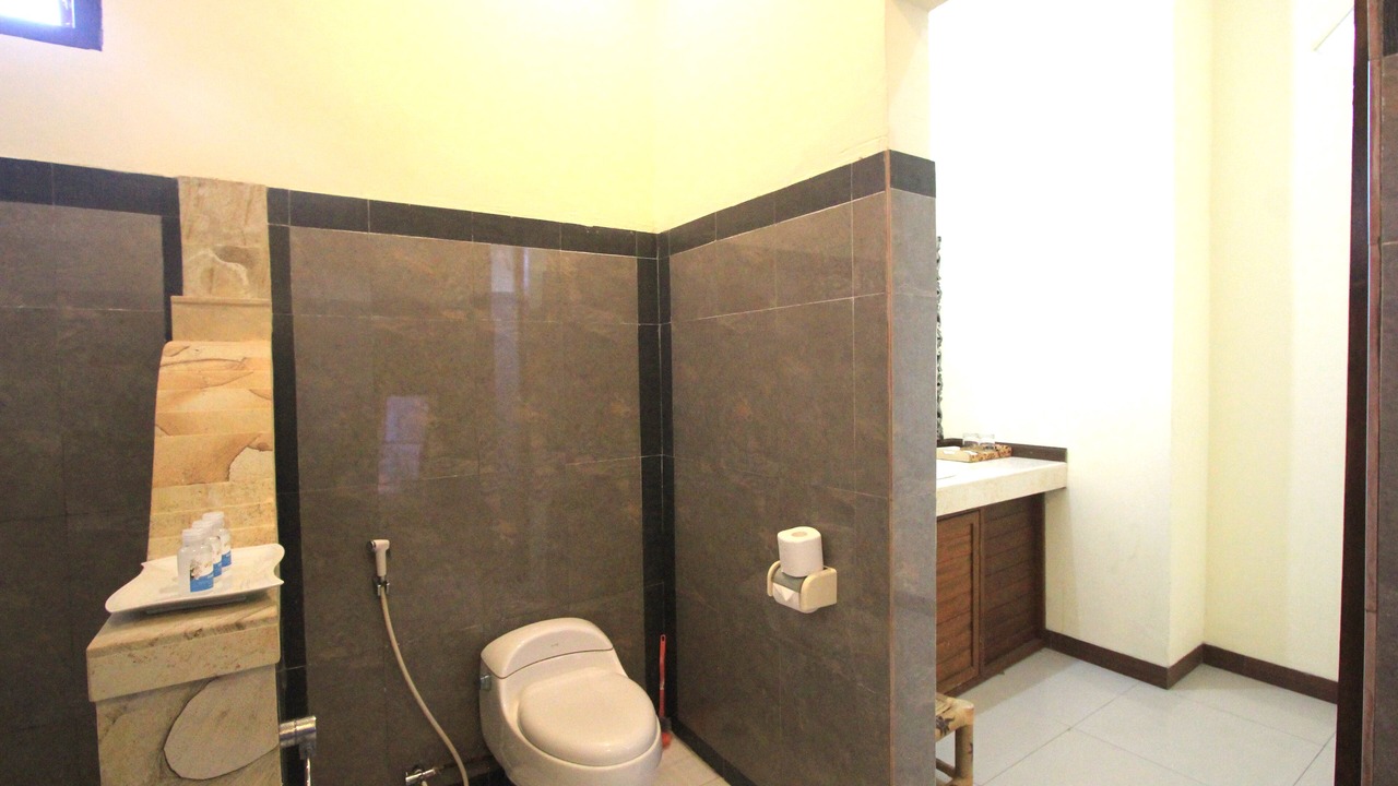 Photo of Bathroom in Lodtunduh