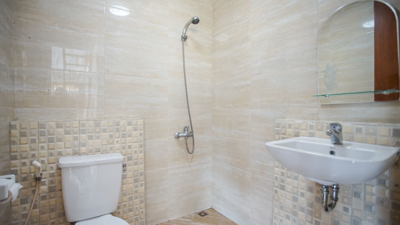 Photo of Bathroom in Banyuasri