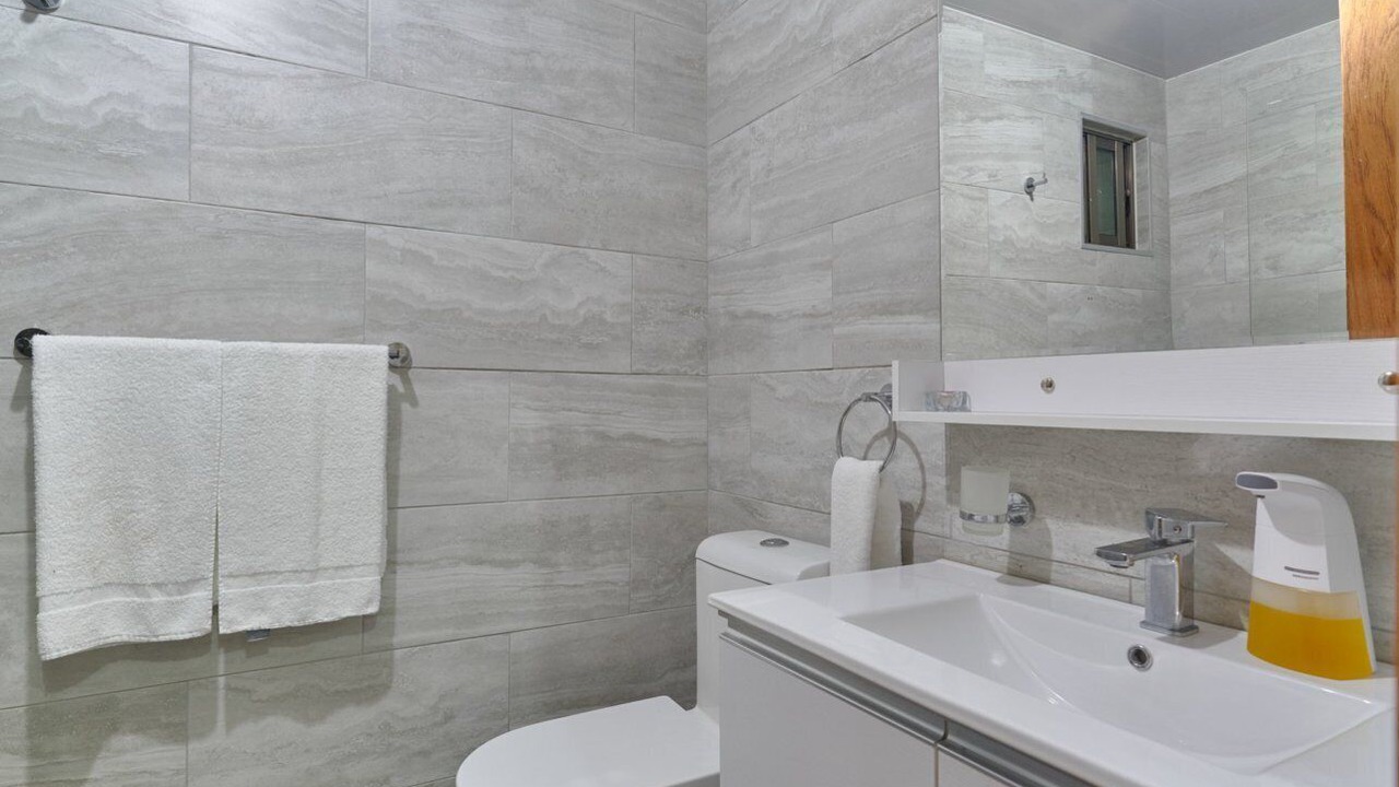 Photo of Bathroom in Evaristo Morales