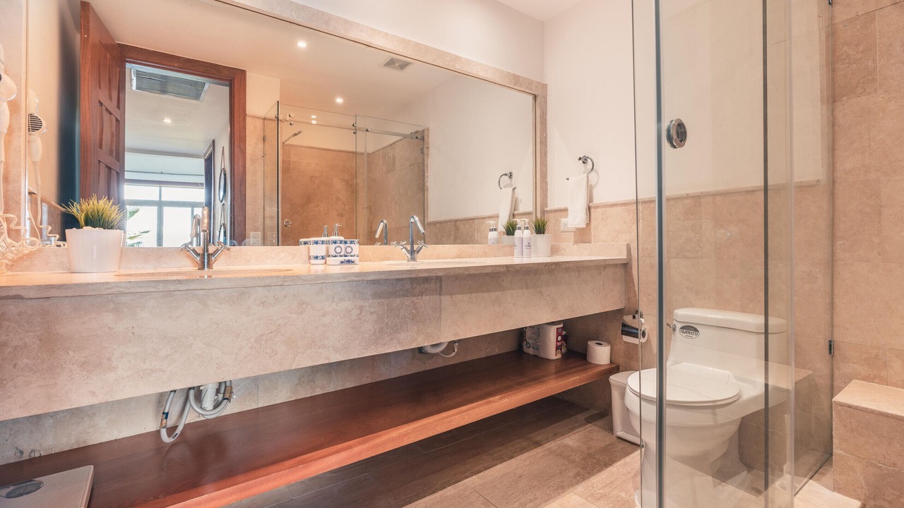 Photo of Bathroom in Los Altos