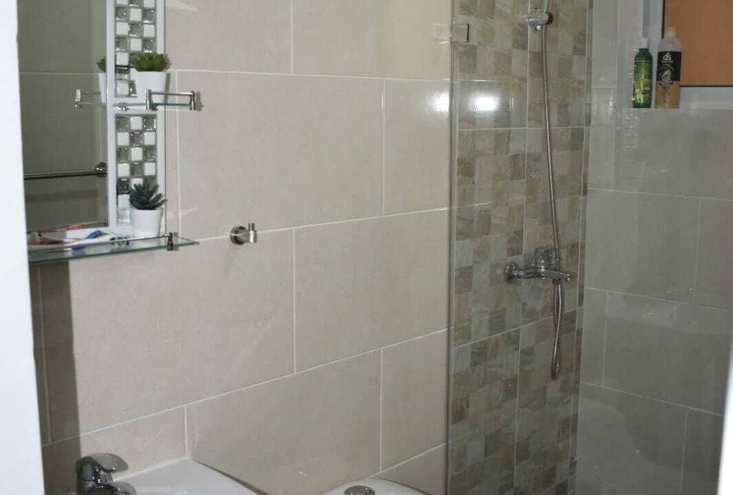Photo of Bathroom in Veron