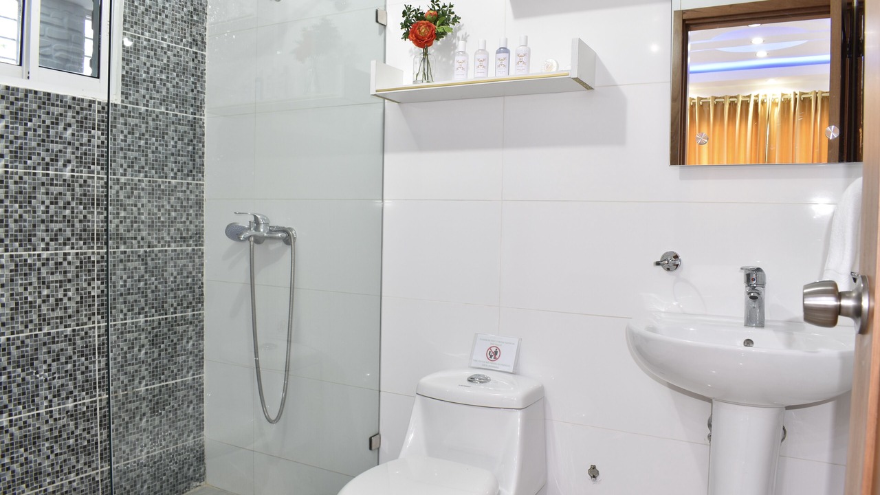 Photo of Bathroom in Llanos de Gurabo I
