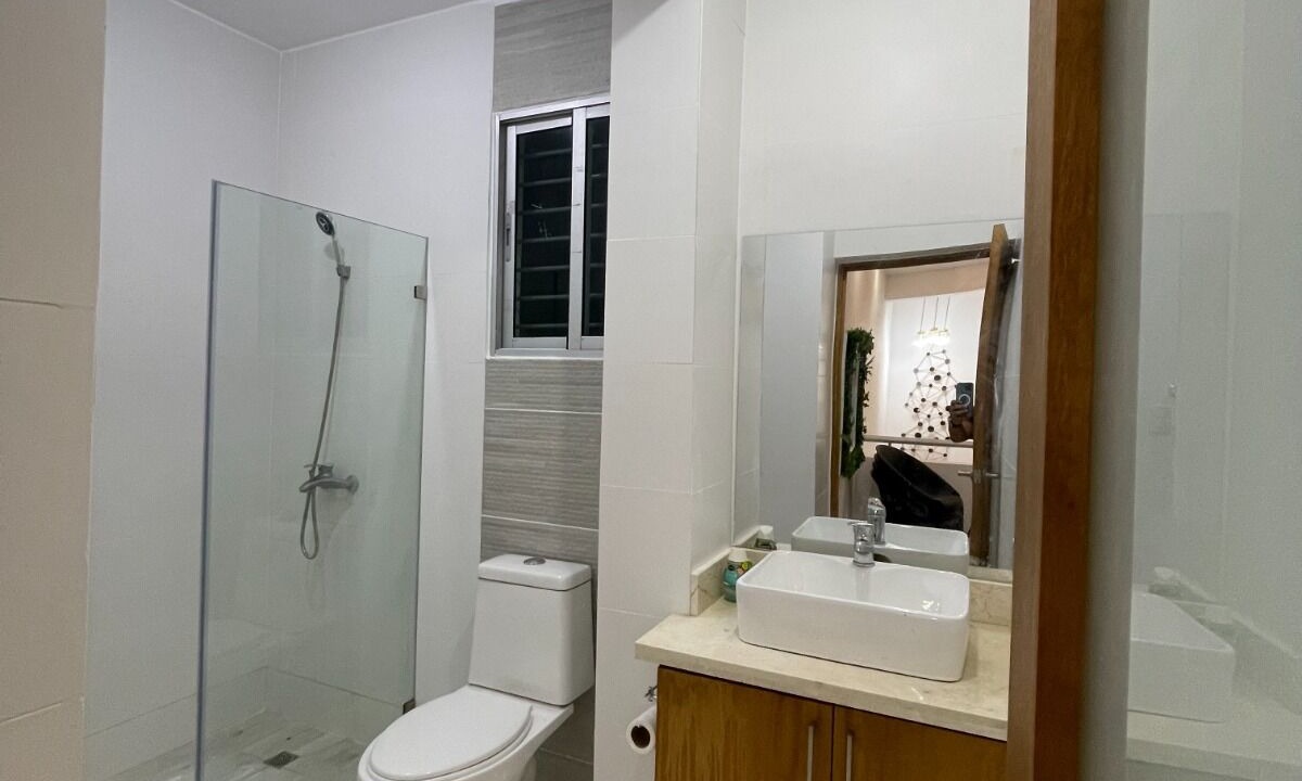 Photo of Bathroom in Llanos de Gurabo I
