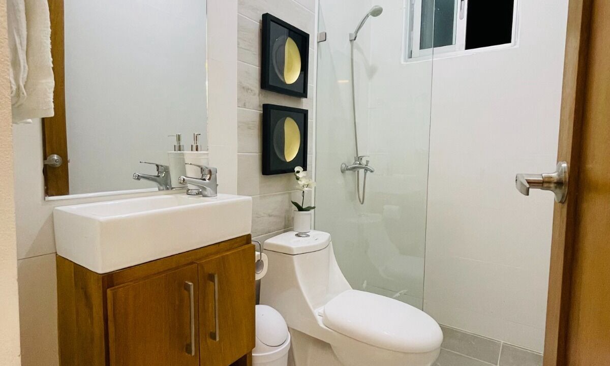 Photo of Bathroom in Llanos de Gurabo I