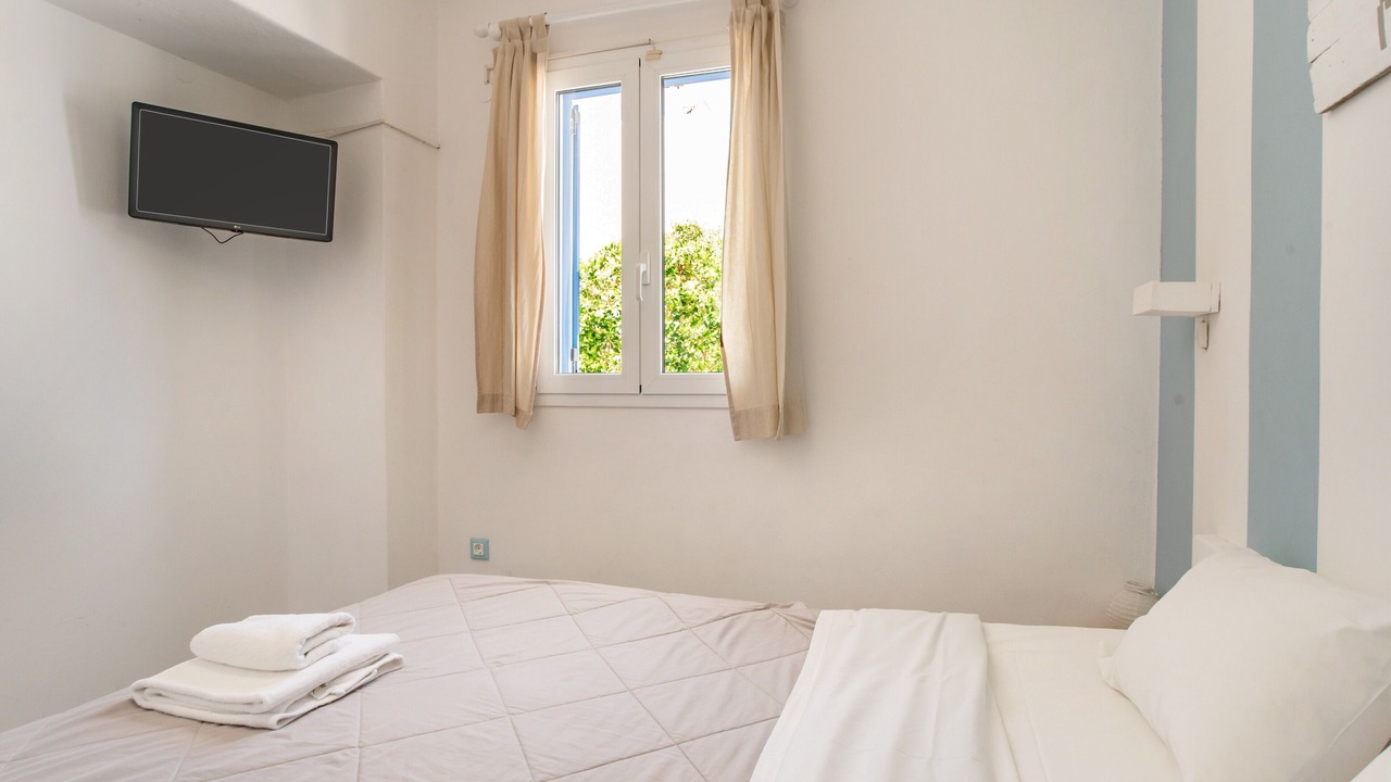 Photo of Bedroom in Parikia