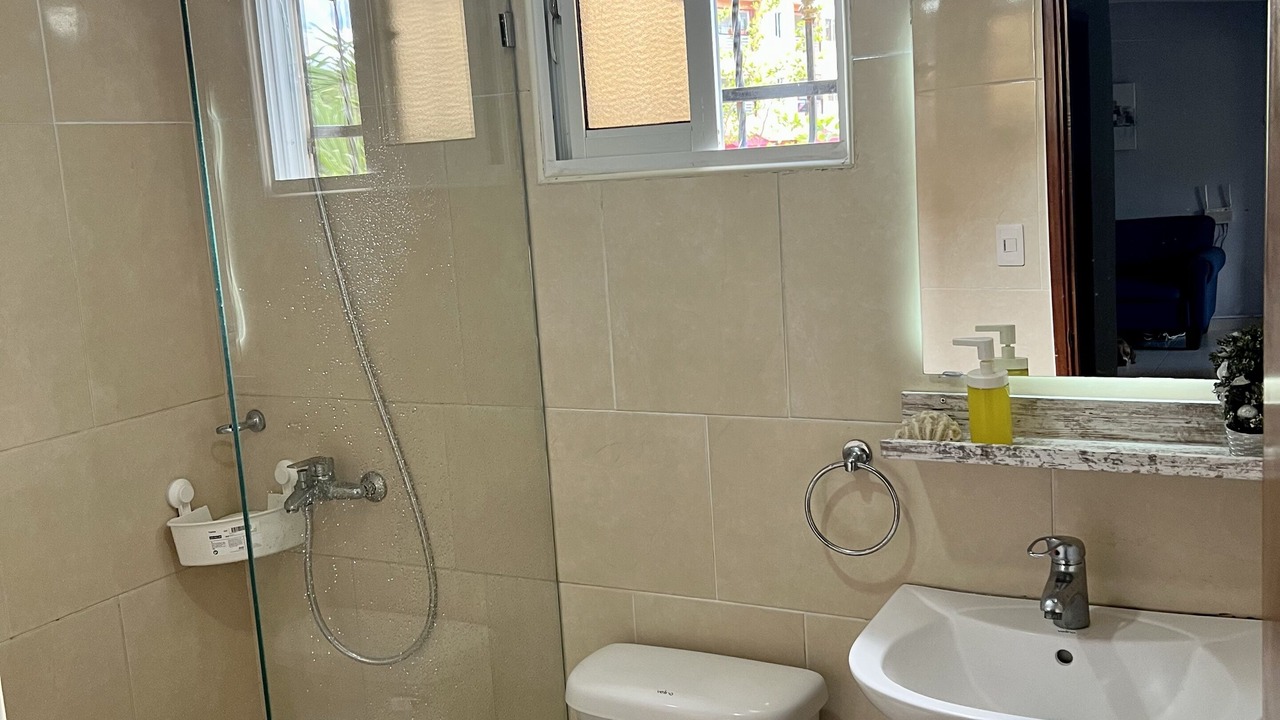 Photo of Bathroom in Pedro Brand