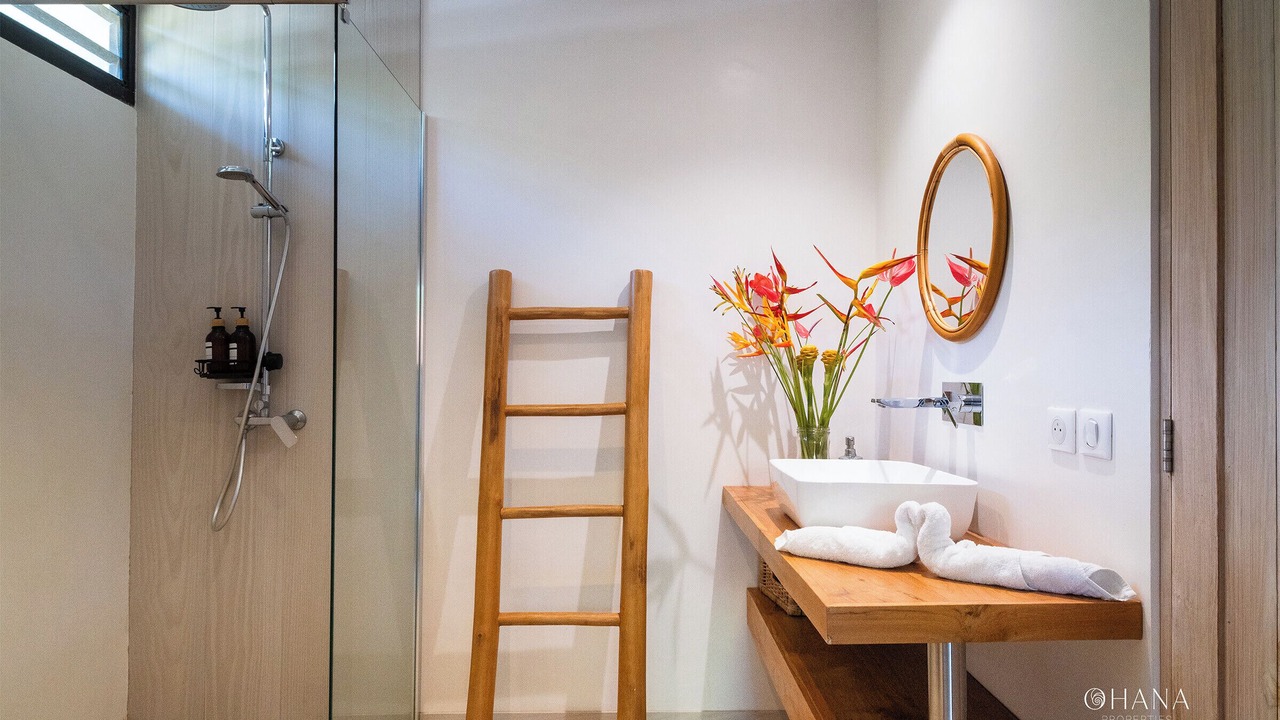 Photo of Bathroom in Tiahura