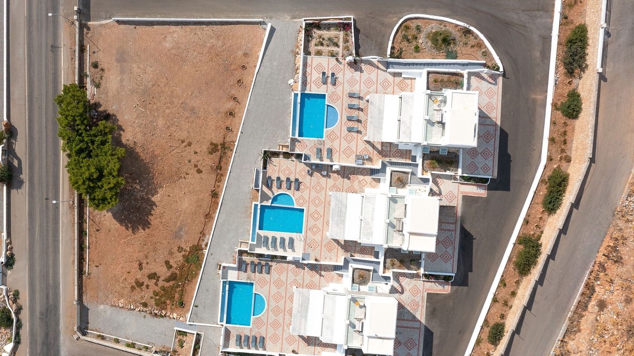 Photo of Others in Pefkos